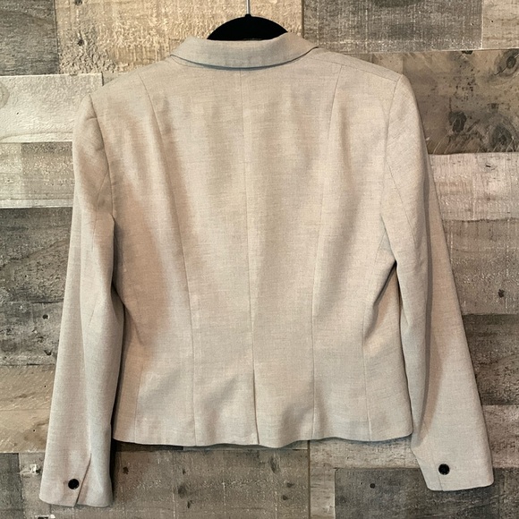 H&M Blazer - Picture 3 of 13